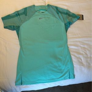 Brand new Nike women’s dri-fit short sleeved top